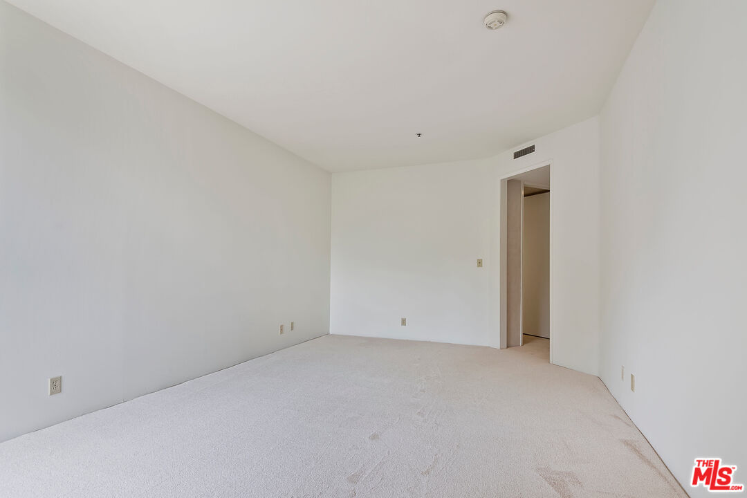 MLS #25534789 image #37