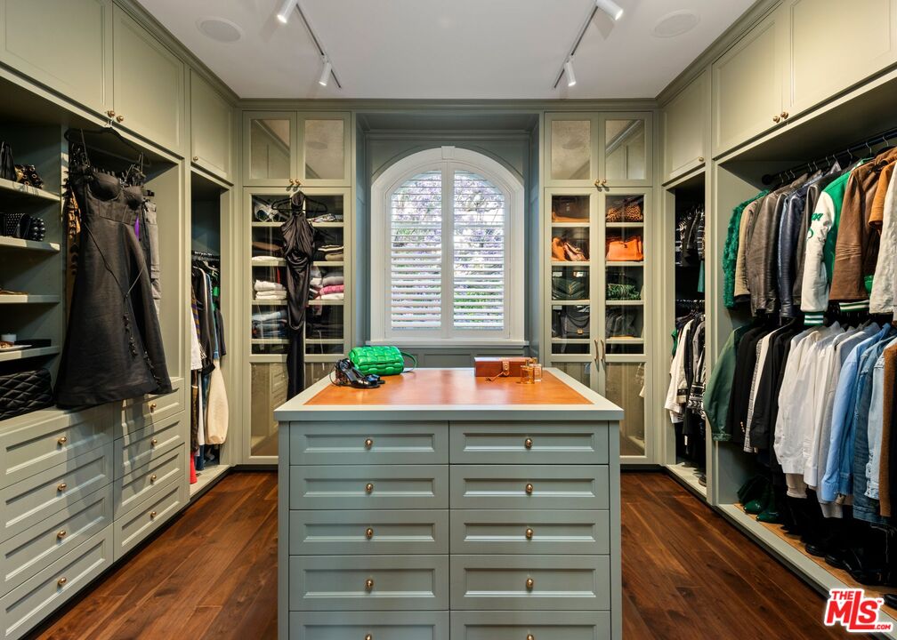 MLS #25535165 image #32