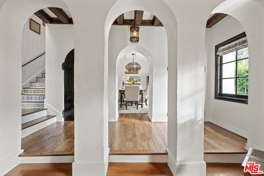 MLS #25535327 image #10