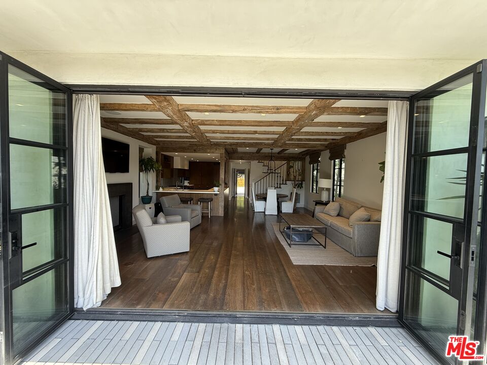 MLS #25535957 image #32