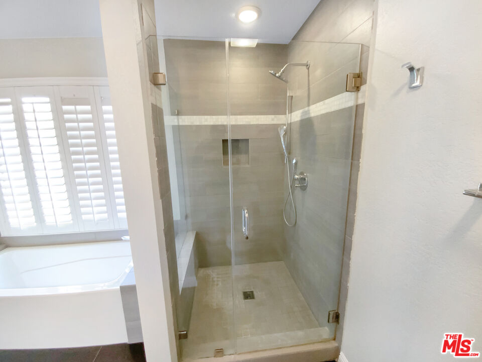 MLS #25536005 image #21