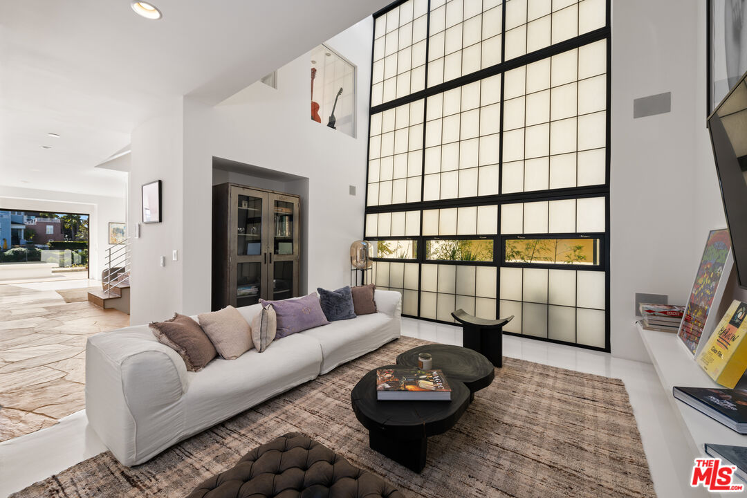 MLS #25536069 image #5