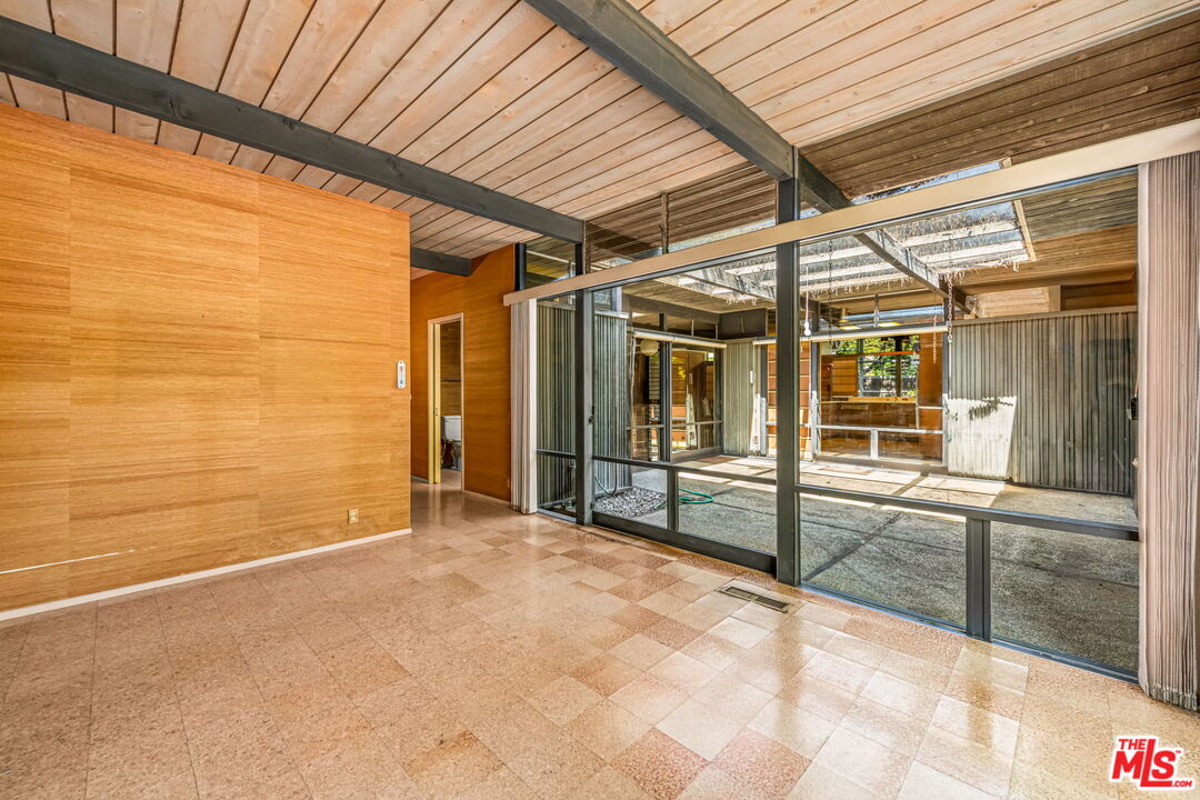 MLS #25536217 image #24