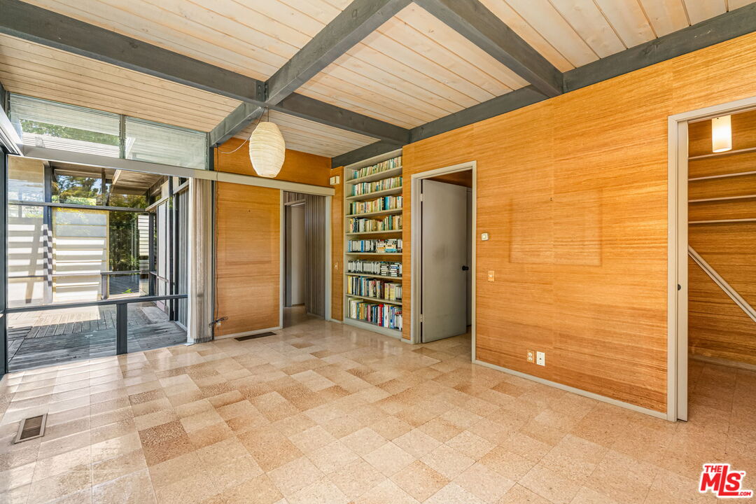 MLS #25536217 image #27