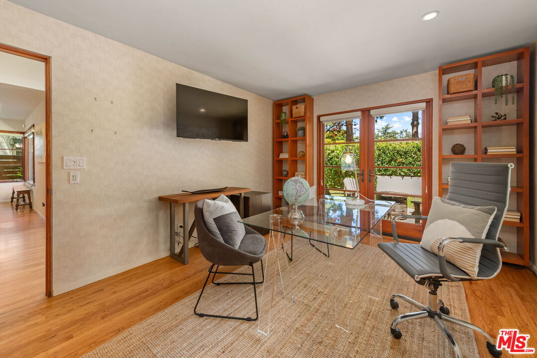 MLS #25536241 image #32