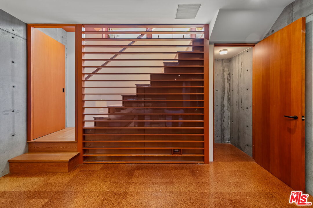 MLS #25536241 image #43