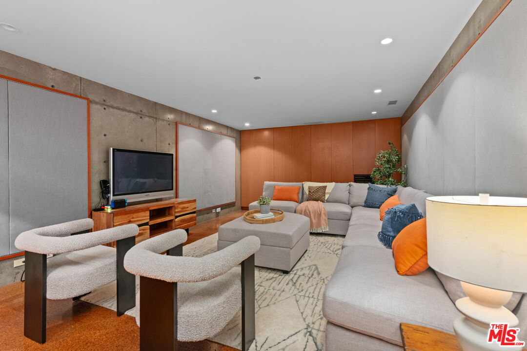 MLS #25536241 image #44