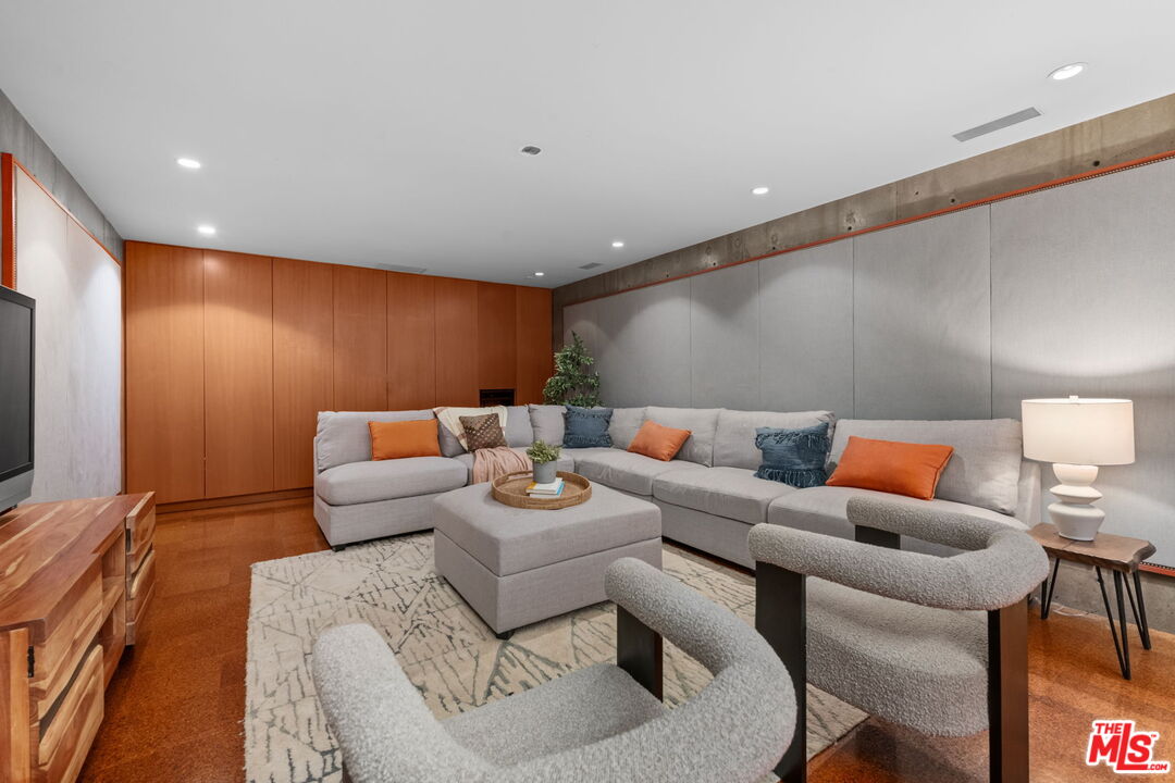 MLS #25536241 image #45