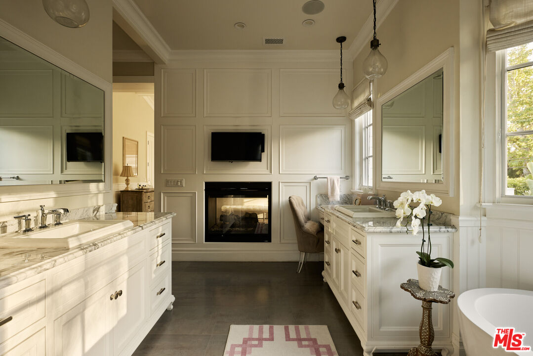 MLS #25536413 image #22