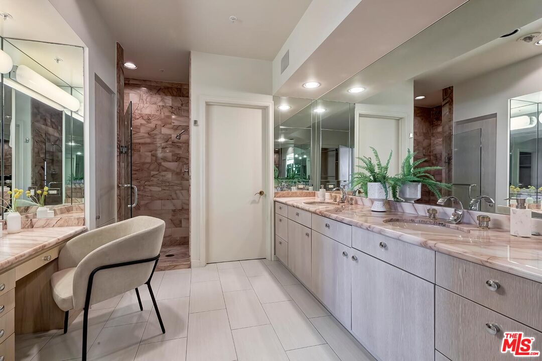 MLS #25536761 image #19