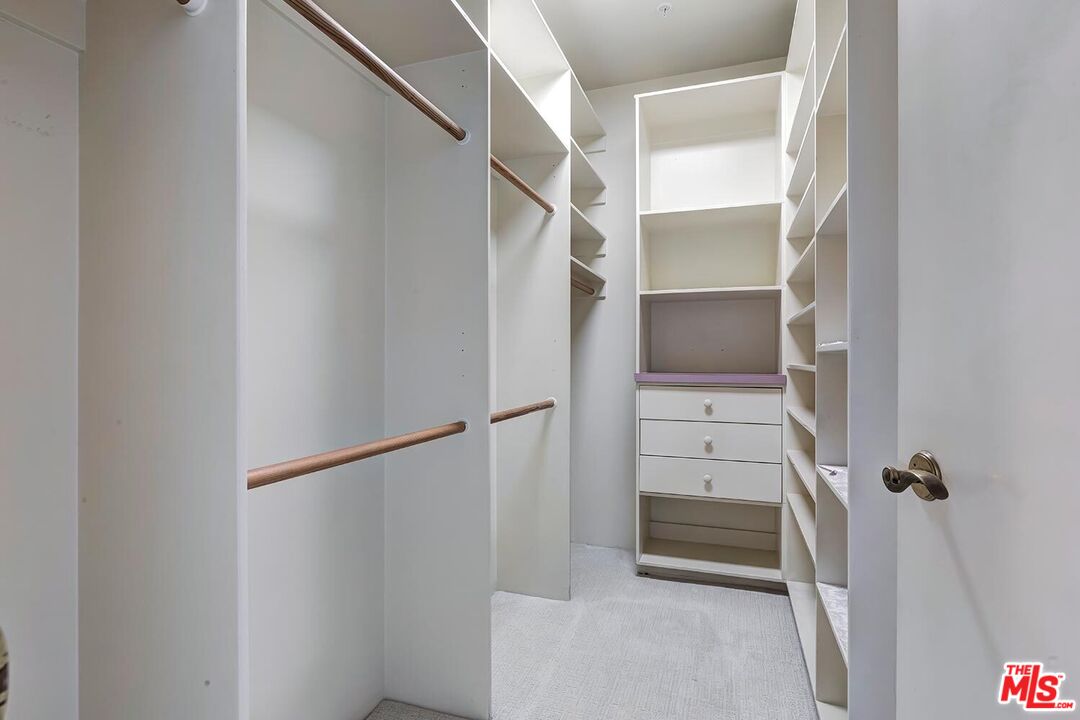 MLS #25536761 image #20