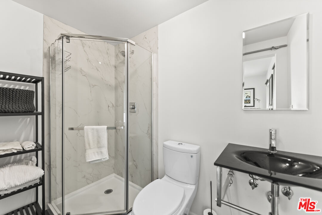 MLS #25536805 image #21