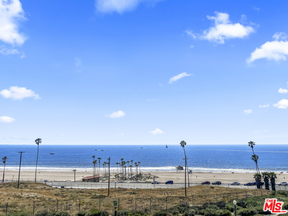 MLS #25536805 image #33