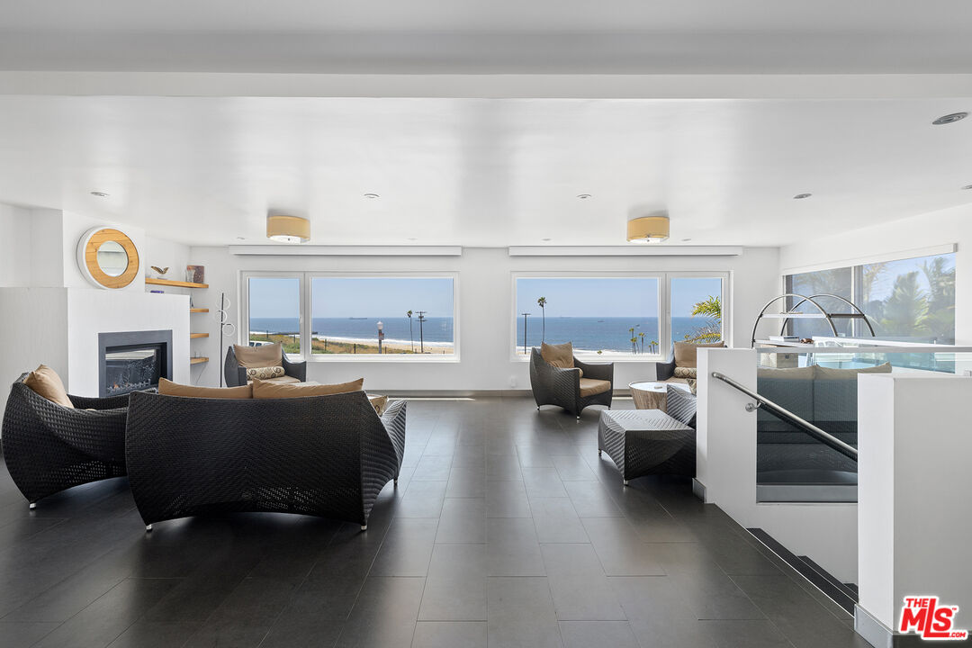 MLS #25536805 image #3