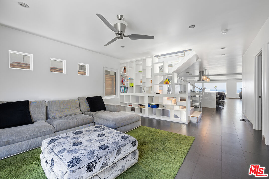 MLS #25536805 image #8