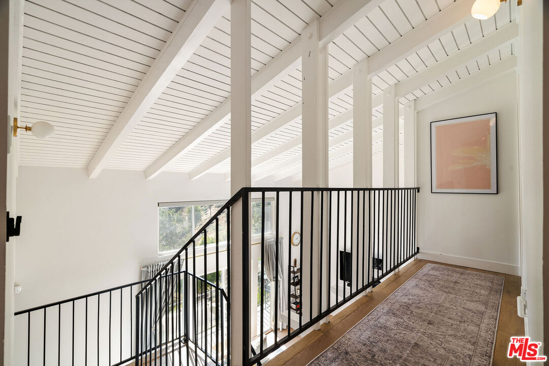 MLS #25537075 image #2