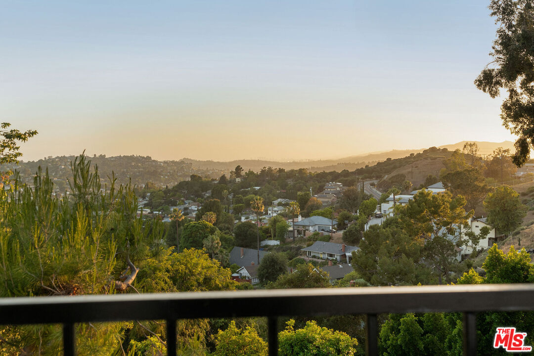 MLS #25537075 image #32