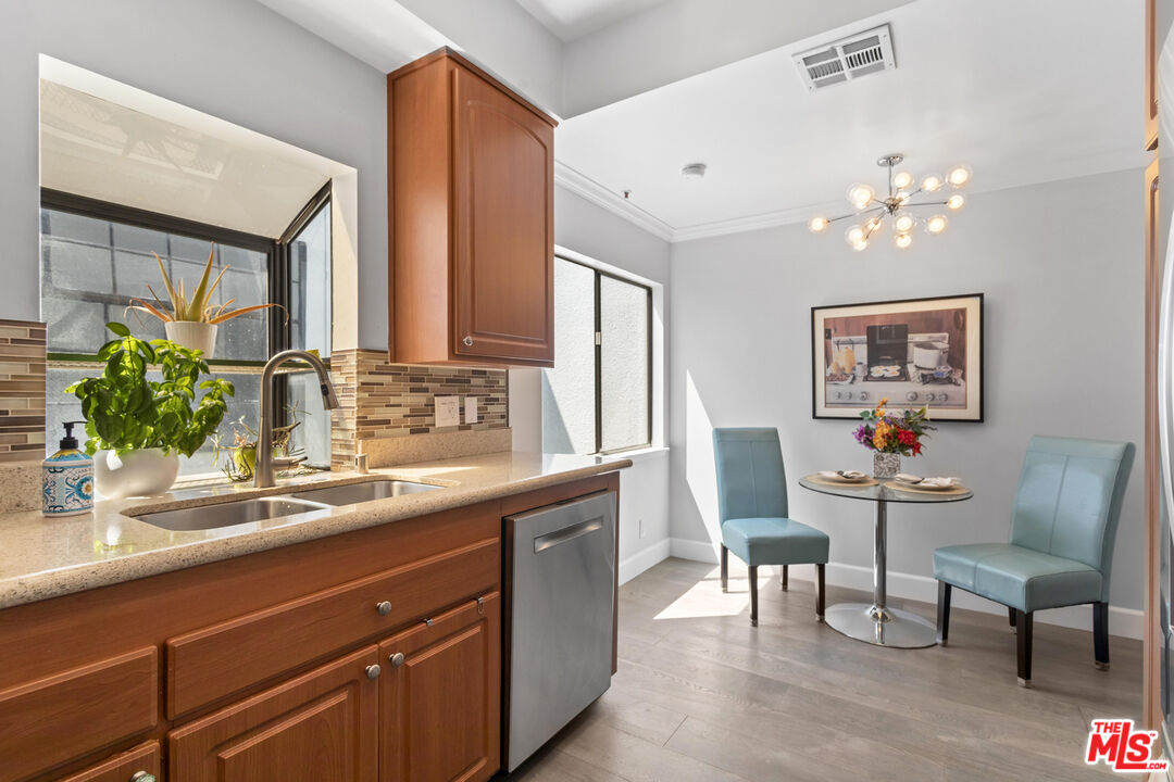 MLS #25537181 image #13