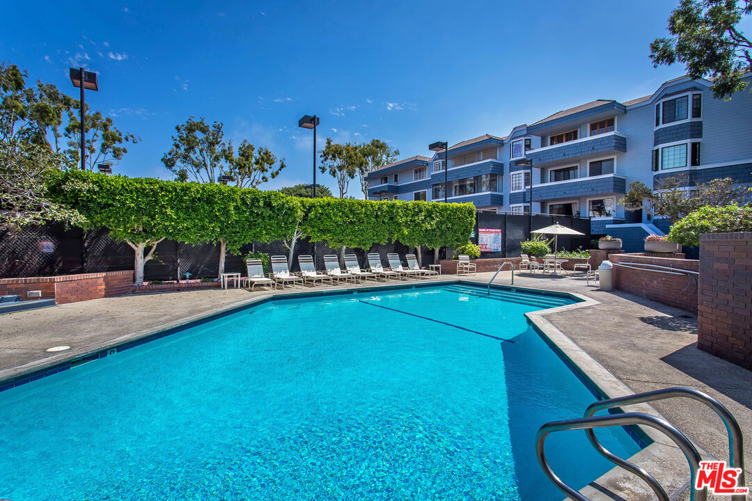 MLS #25537181 image #34