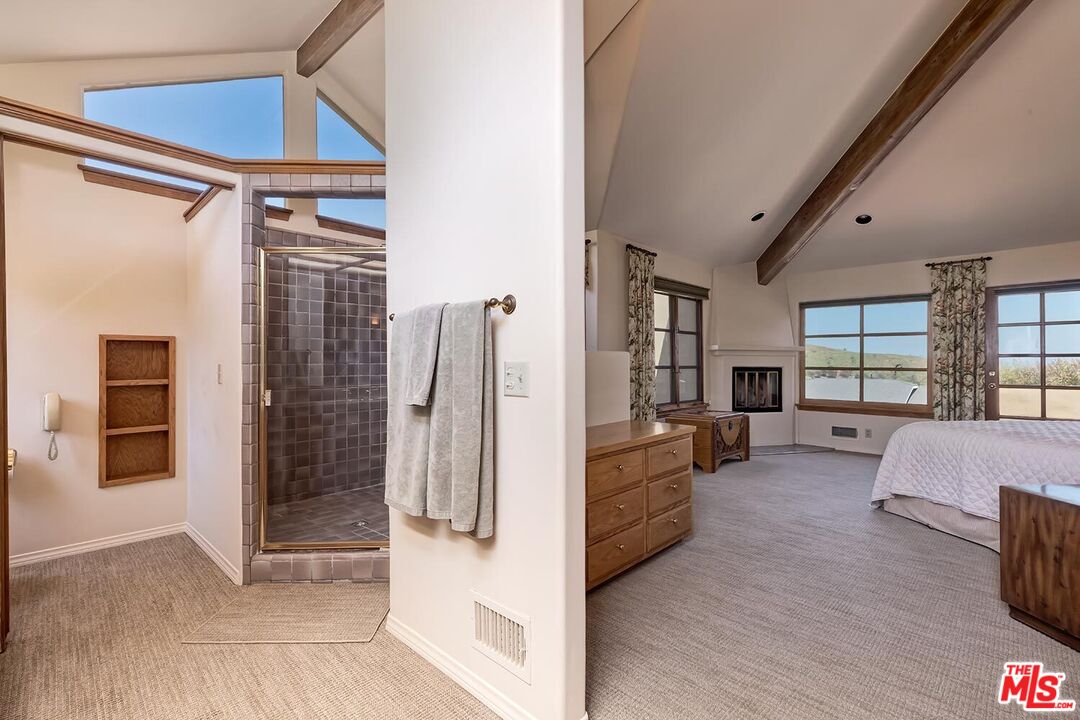 MLS #25537189 image #33