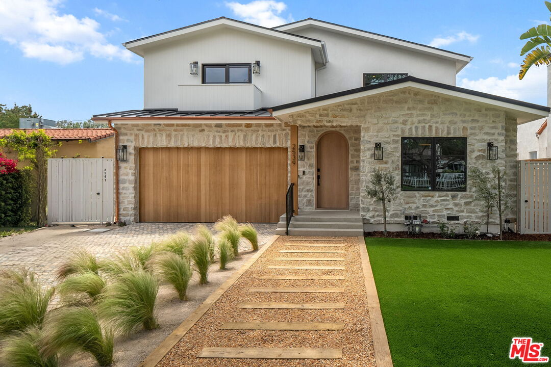 MLS #25537441 image #0