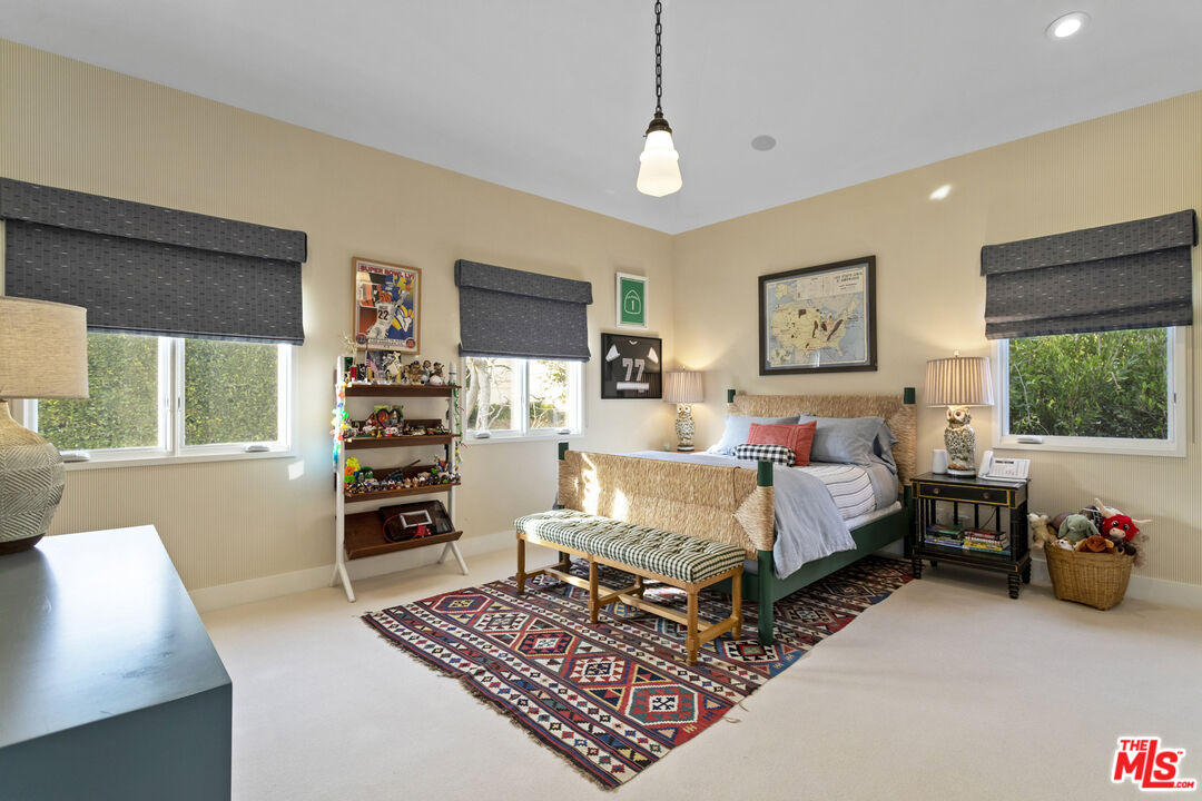 MLS #25537501 image #32