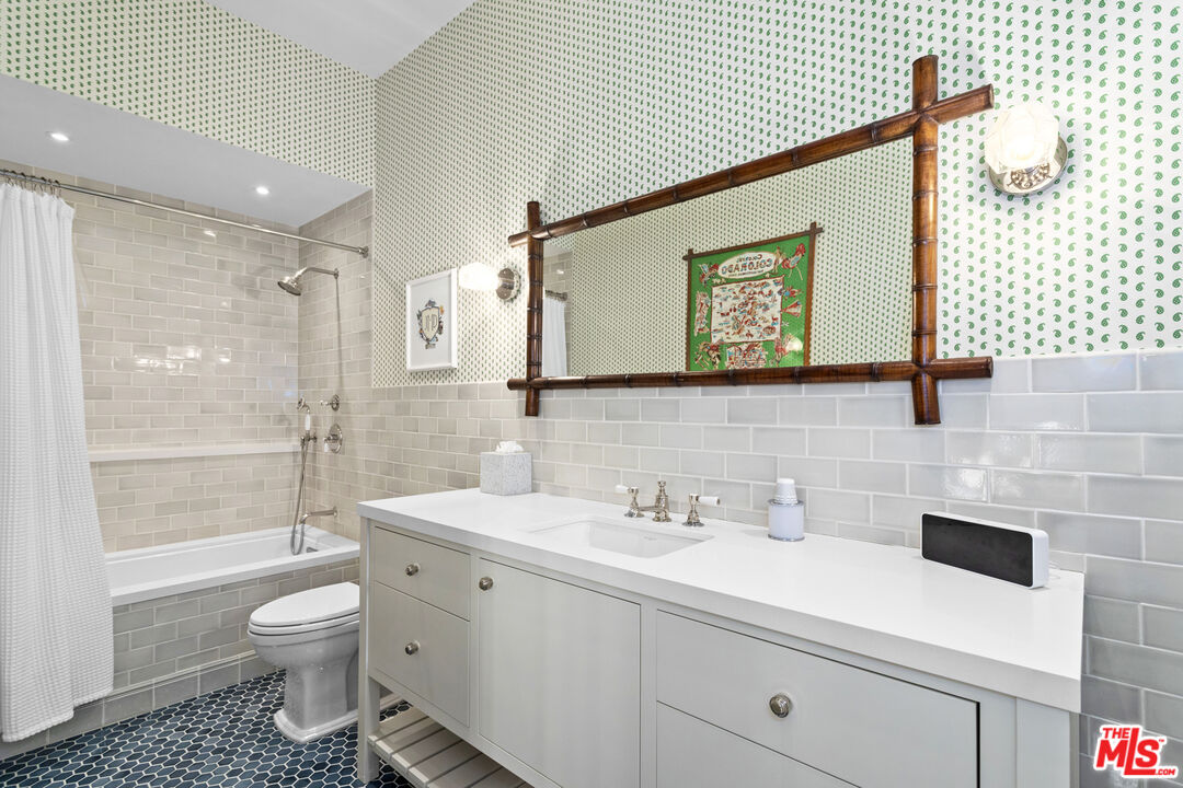 MLS #25537501 image #33