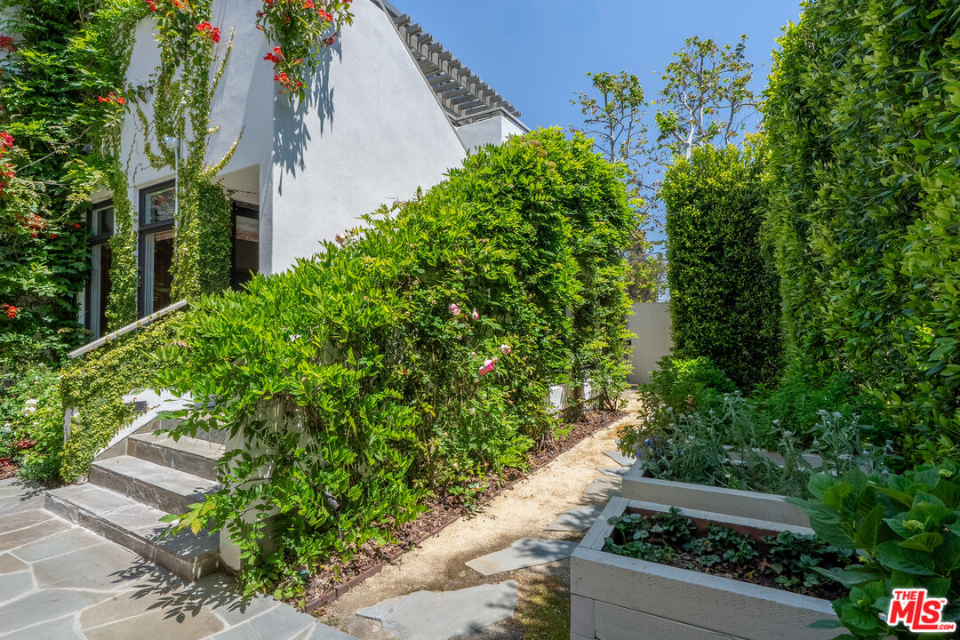 MLS #25537501 image #43