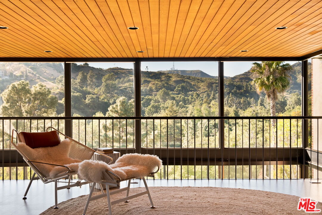 MLS #25537527 image #16