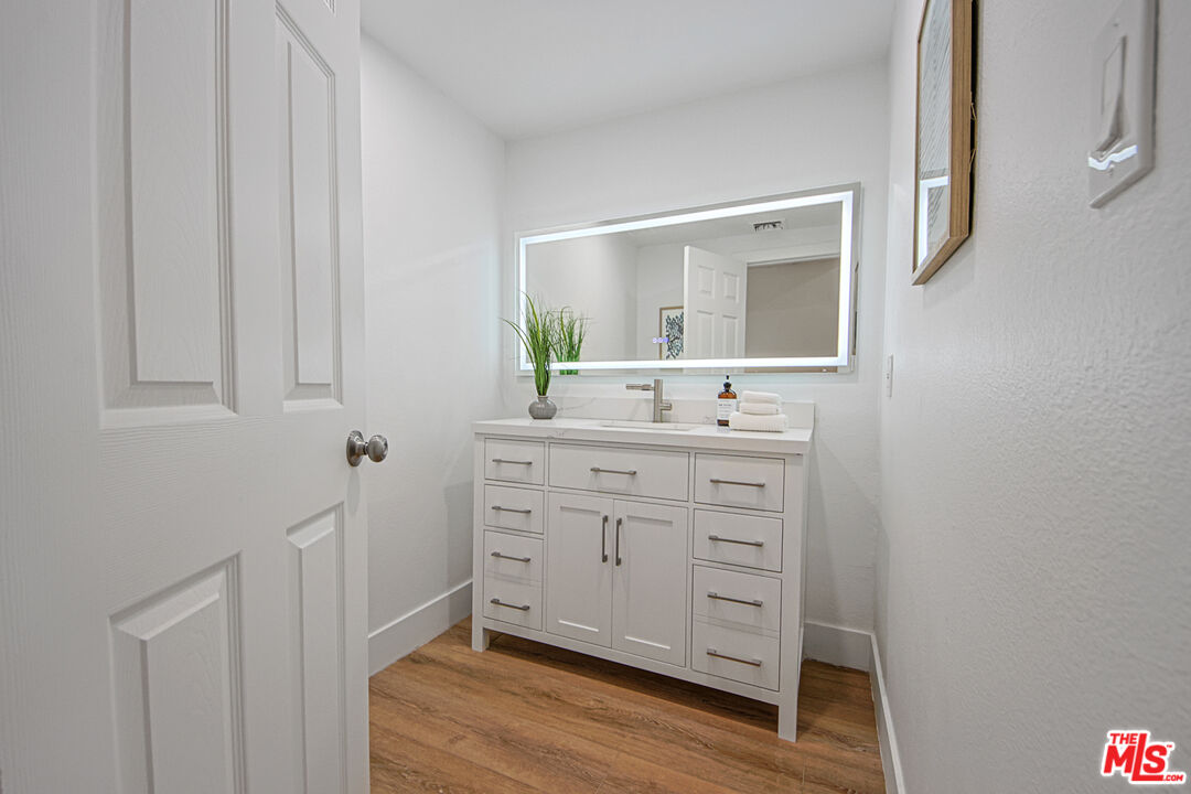 MLS #25537643 image #10