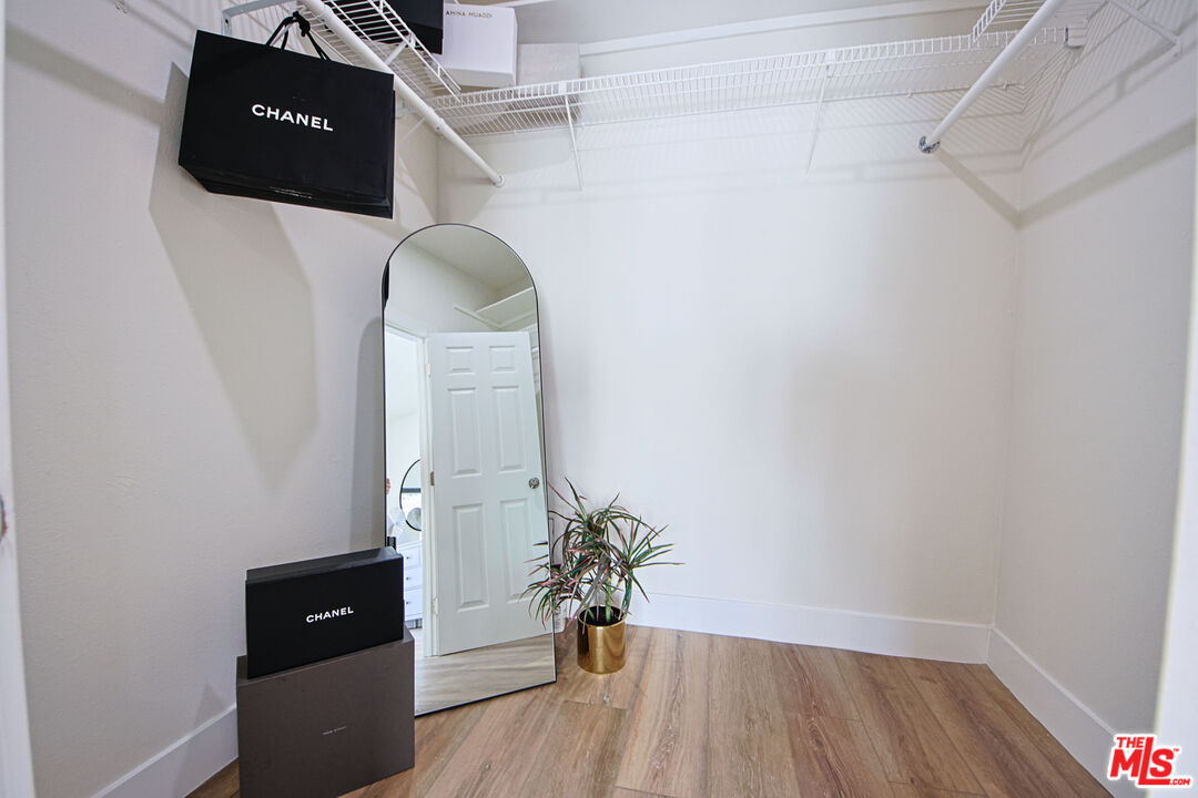 MLS #25537643 image #15