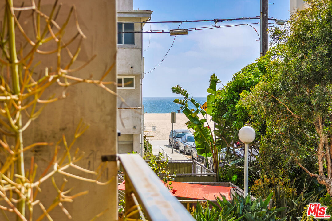 MLS #25537643 image #1