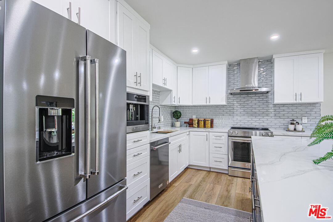 MLS #25537643 image #3