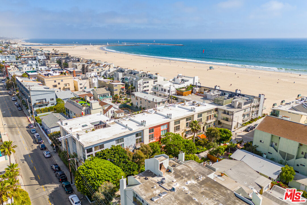 MLS #25537643 image #0