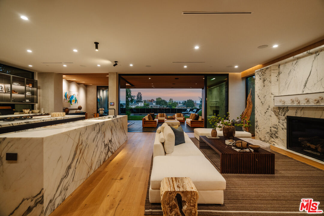 MLS #25537689 image #6