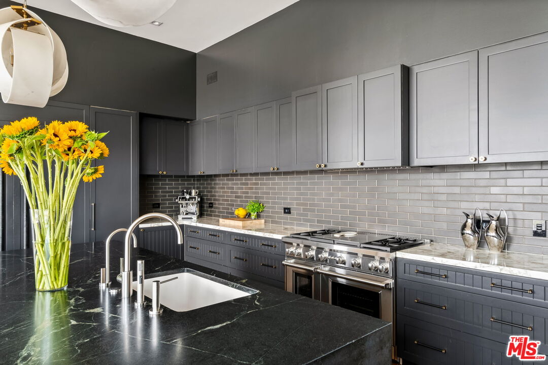 MLS #25537777 image #24