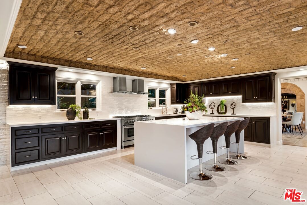 MLS #25538351 image #10