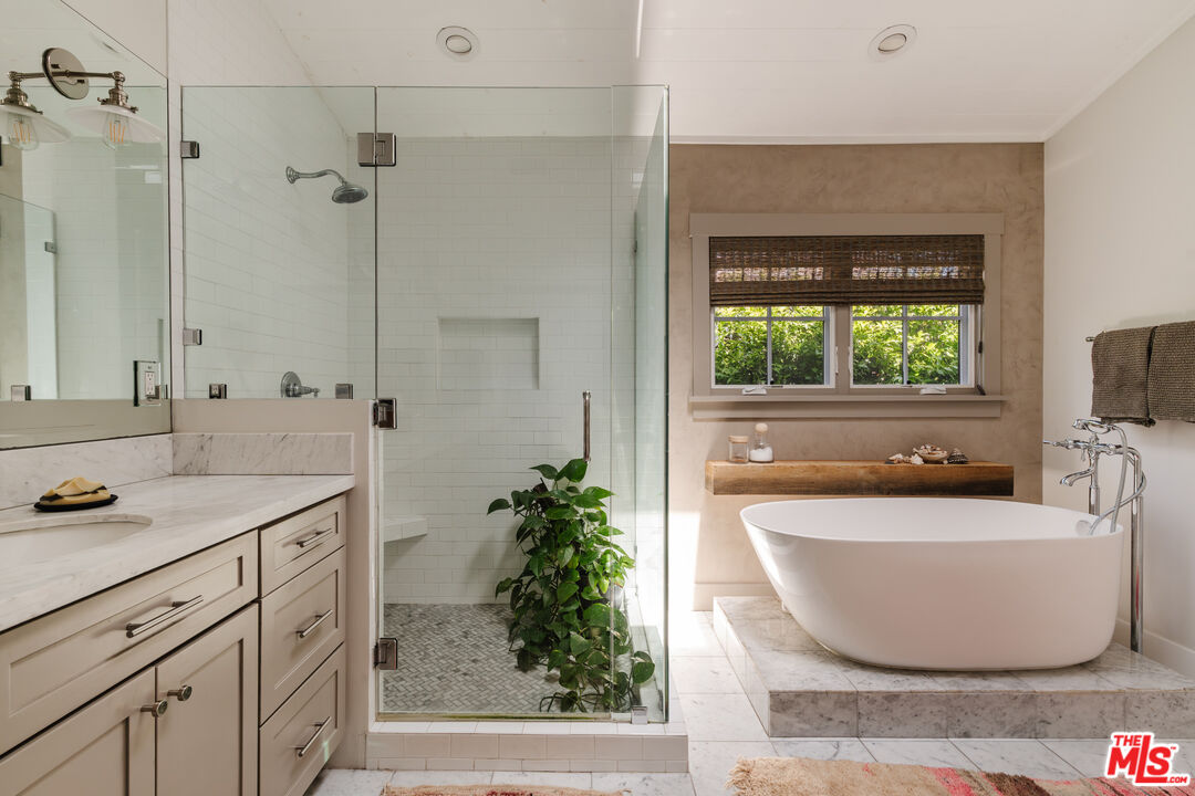 MLS #25538837 image #24