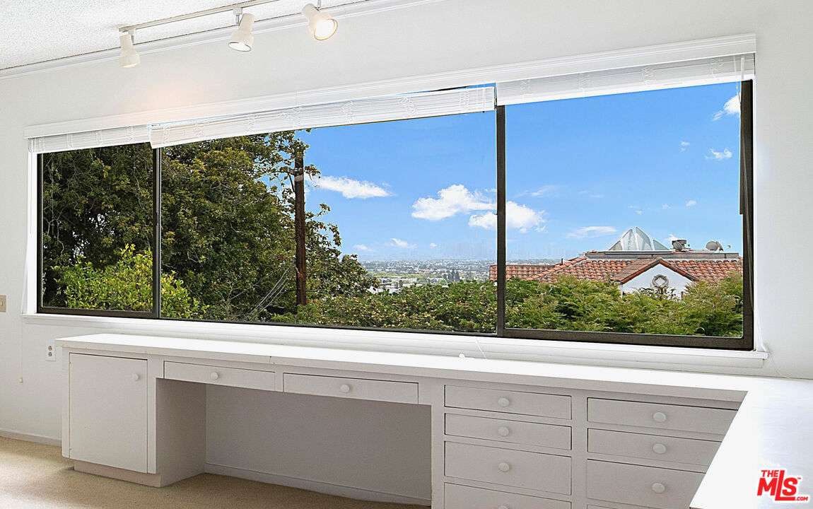 MLS #25538929 image #25