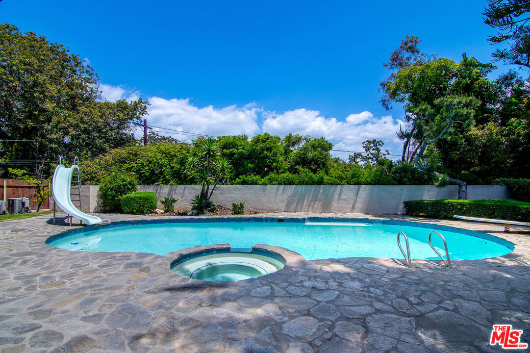 MLS #25538929 image #35