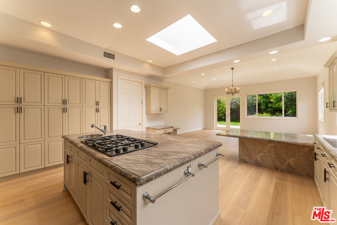 MLS #25539225 image #11