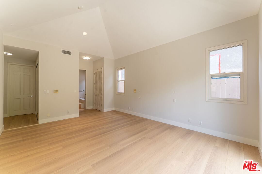 MLS #25539225 image #23