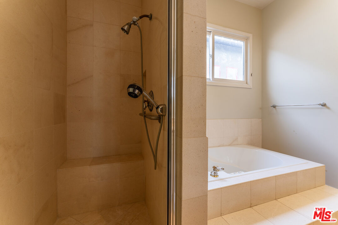 MLS #25539225 image #28