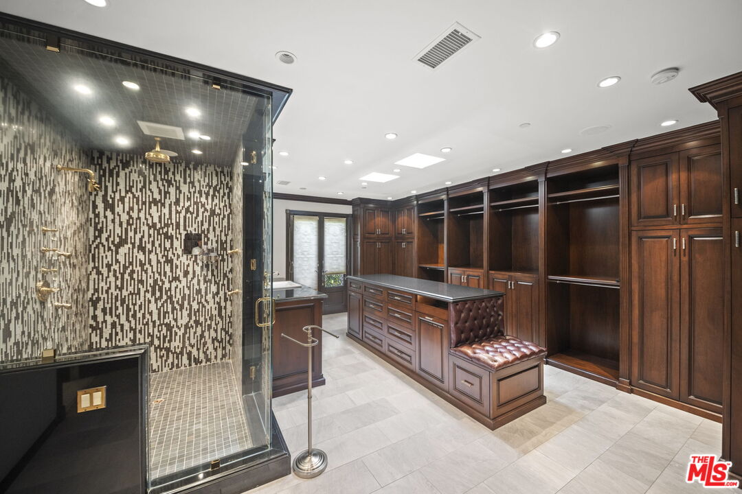 MLS #25539265 image #23