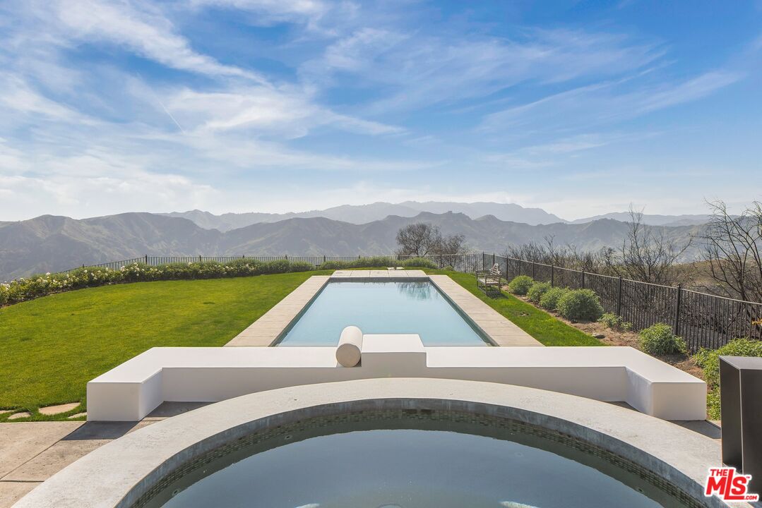 MLS #25539415 image #11