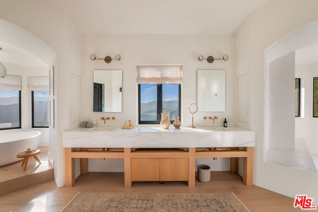 MLS #25539415 image #22