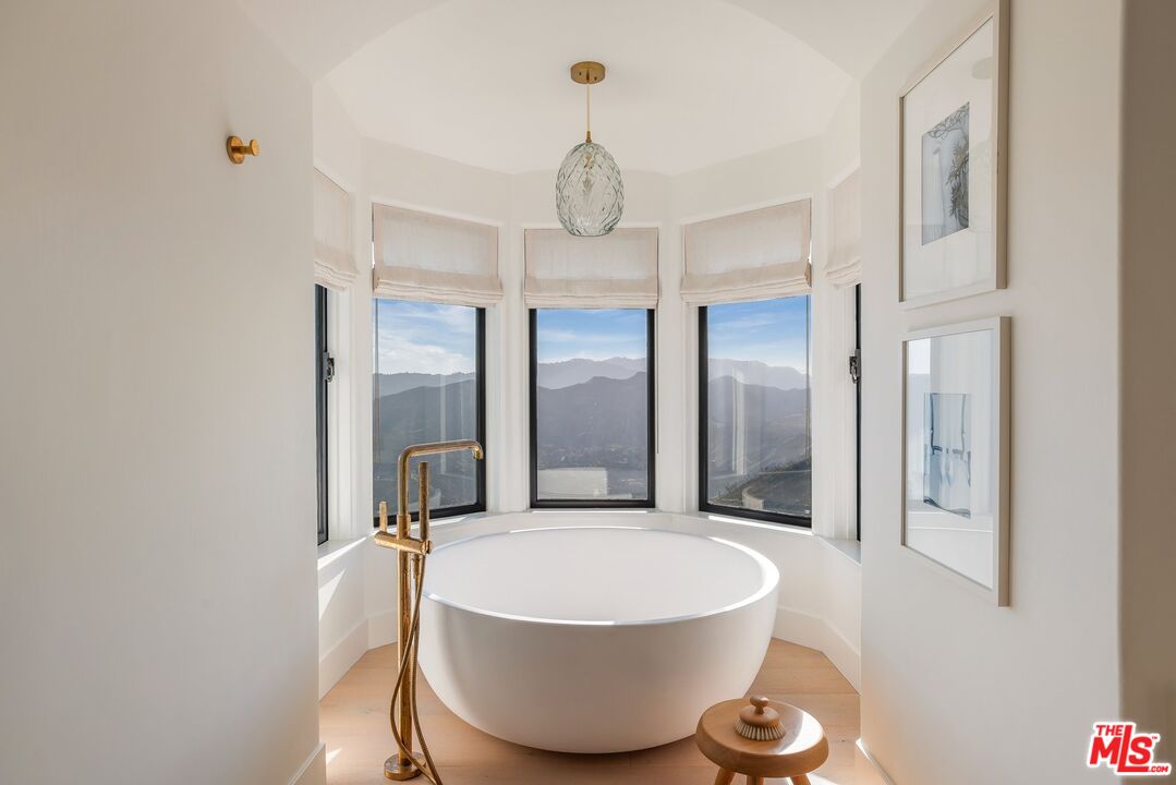 MLS #25539415 image #23