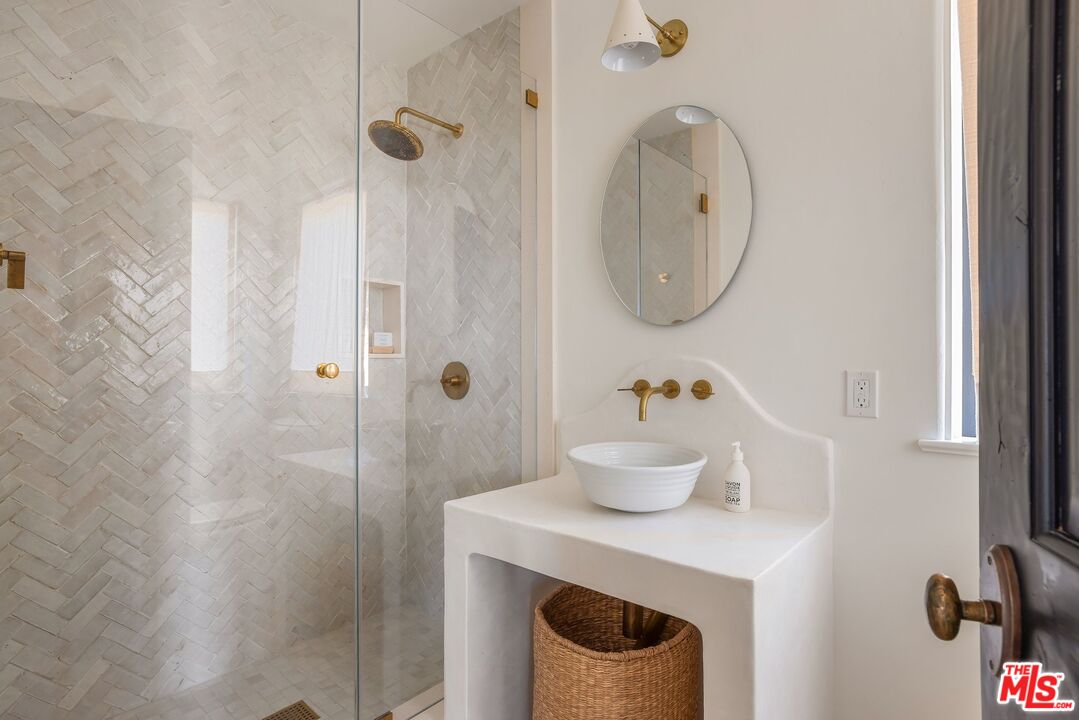 MLS #25539415 image #27