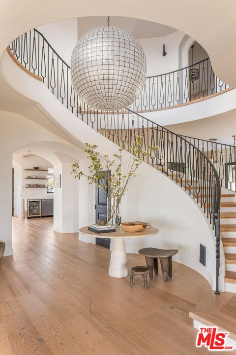 MLS #25539415 image #2