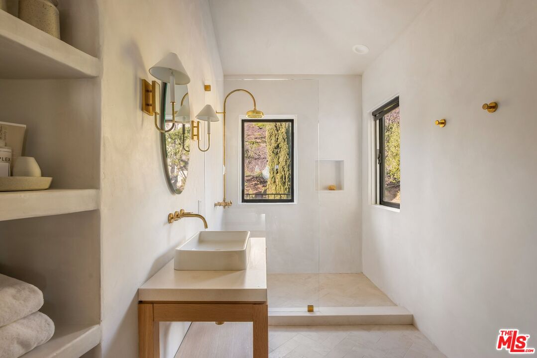 MLS #25539415 image #29